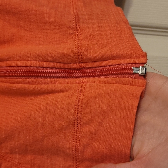 Hanes Brands Women’s Salmon full zip hoodie (size M) - Picture 3 of 5